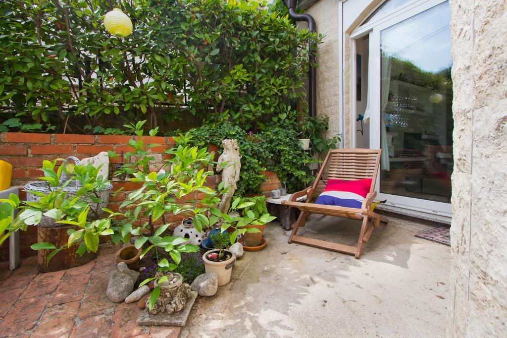 Guest House More ริเยกา ภายนอก รูปภาพ